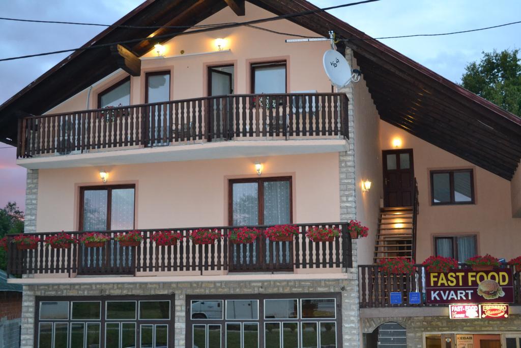 Guesthouse Zalac Слуни Екстериор снимка