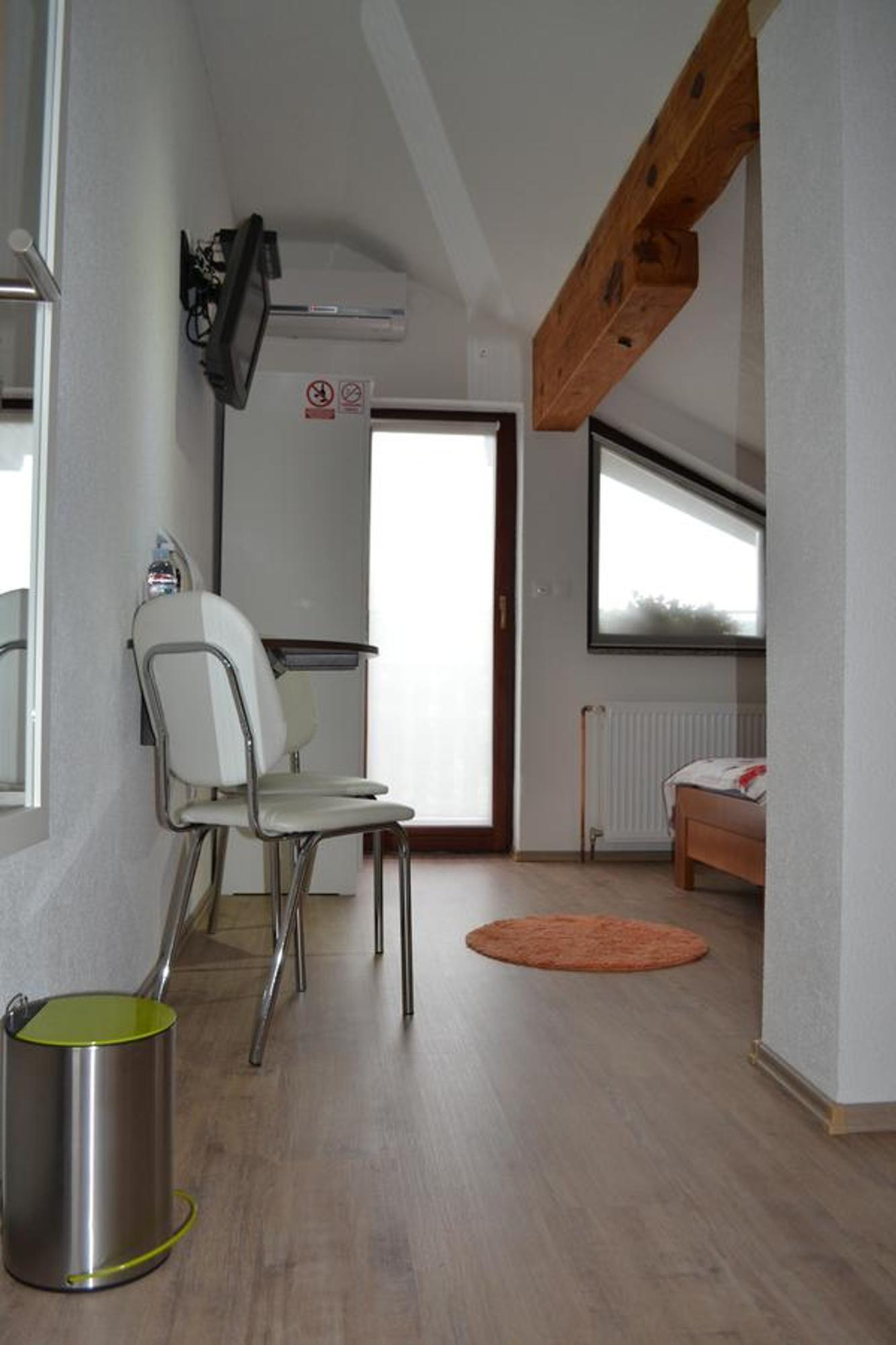 Guesthouse Zalac Слуни Екстериор снимка